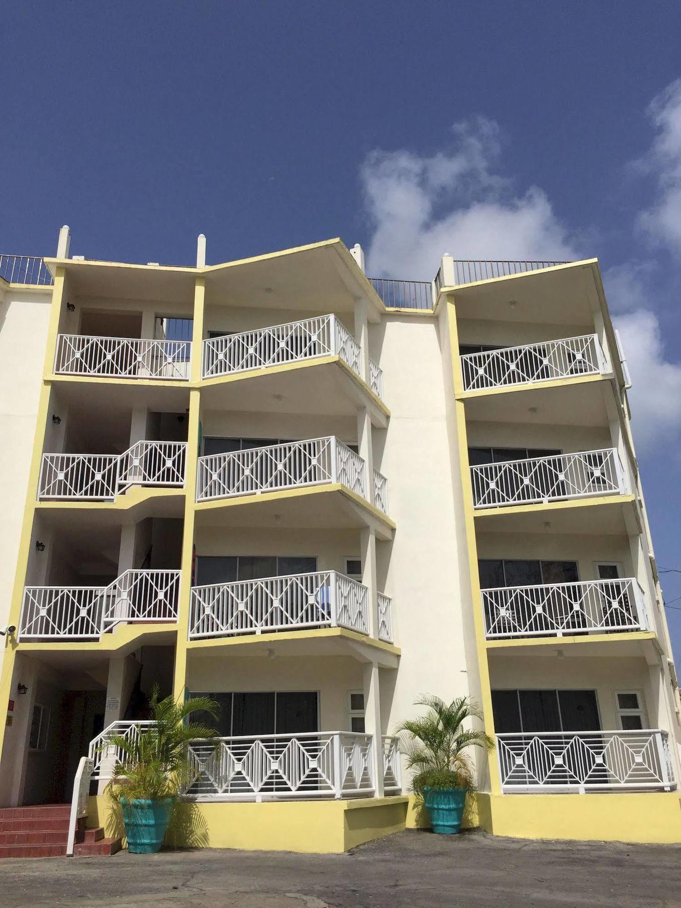 Southern Surf Beach Apartments Rockley Eksteriør bilde